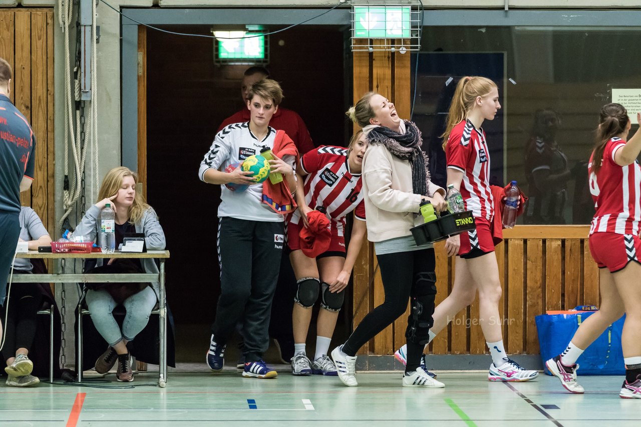 Bild 139 - Frauen Bramstedter TS - TSV Wattenbek 2 : Ergebnis: 20:24